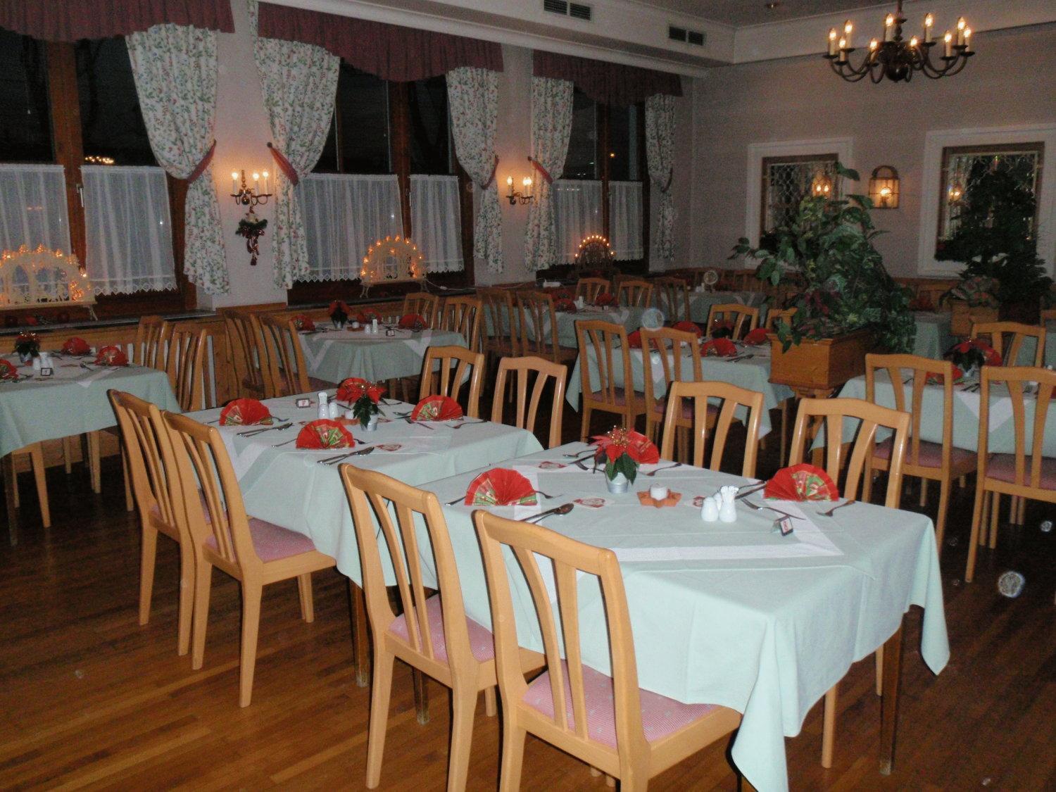 Hotel-Restaurant Moser Pöchlarn Eksteriør bilde