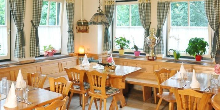 Hotel-Restaurant Moser Pöchlarn Eksteriør bilde